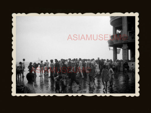 1940s WATERFRONT STORM TYPHOON HARBOR FERRY B&W Vintage Hong Kong Photo #1704