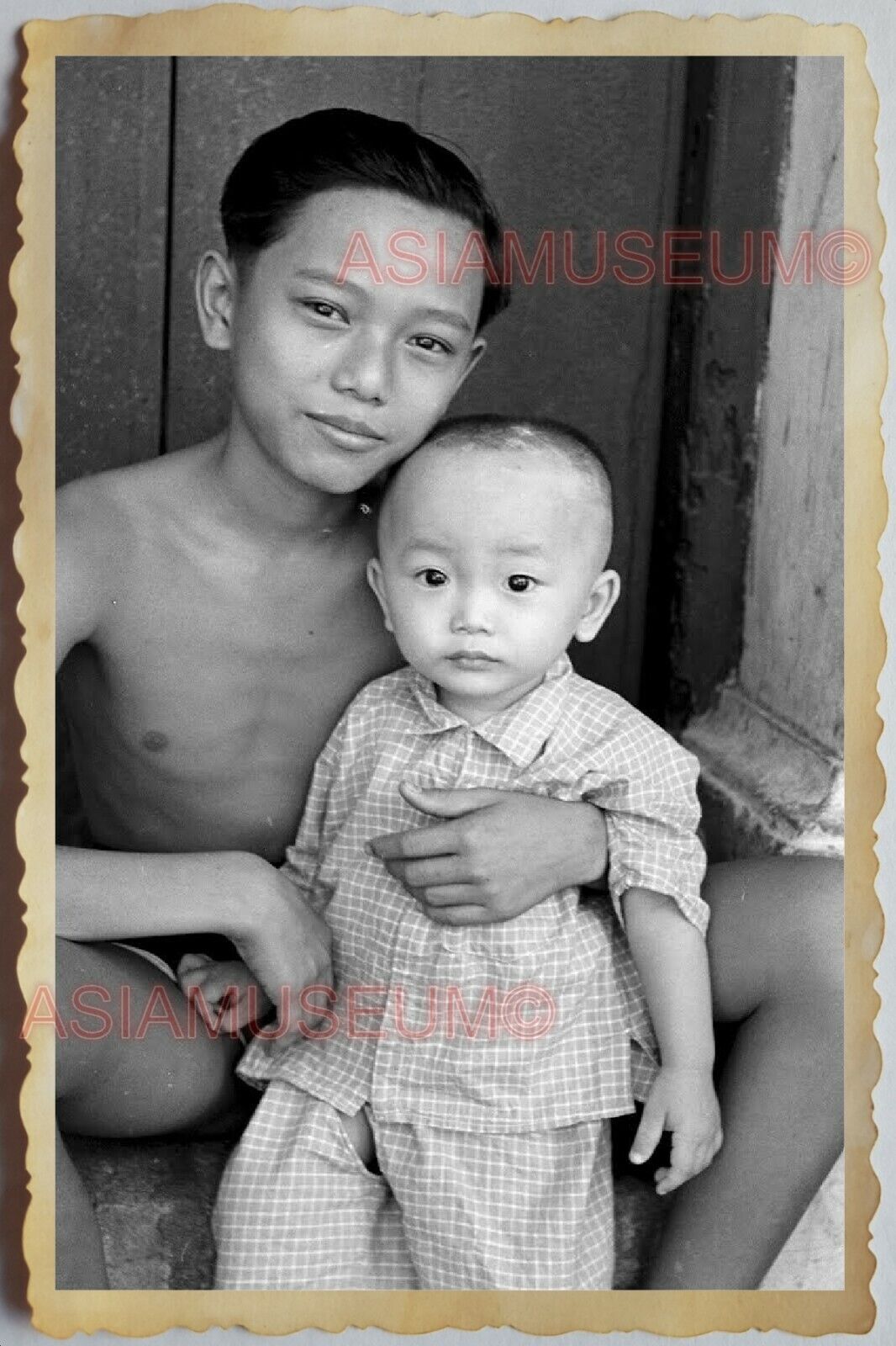 50s Vietnam SAIGON WAR PORTRAIT YOUNG MAN BABY BOY CHILDREN  Vintage Photo 404