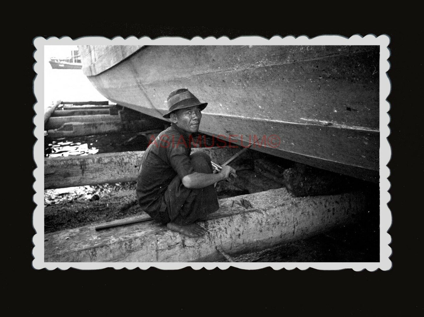 1940s REPAIR DOCK SHIP BOAT JUNK HARBOR LABOR VINTAGE B&W Hong Kong Photo #1572