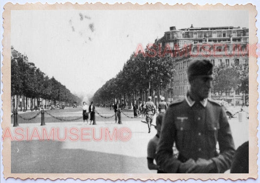 WWii D-DAY NORMANDY WAR Military France Champ De Elysees Paris Army Photo B162