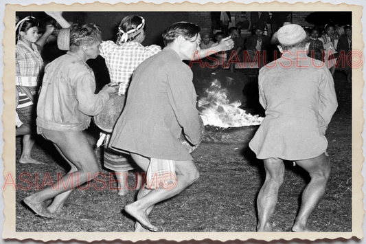 50s PHILIPPINES MOUNTAIN TRIBE CAMP TATTOO WOMEN MEN DANCE Vintage Photo 24381