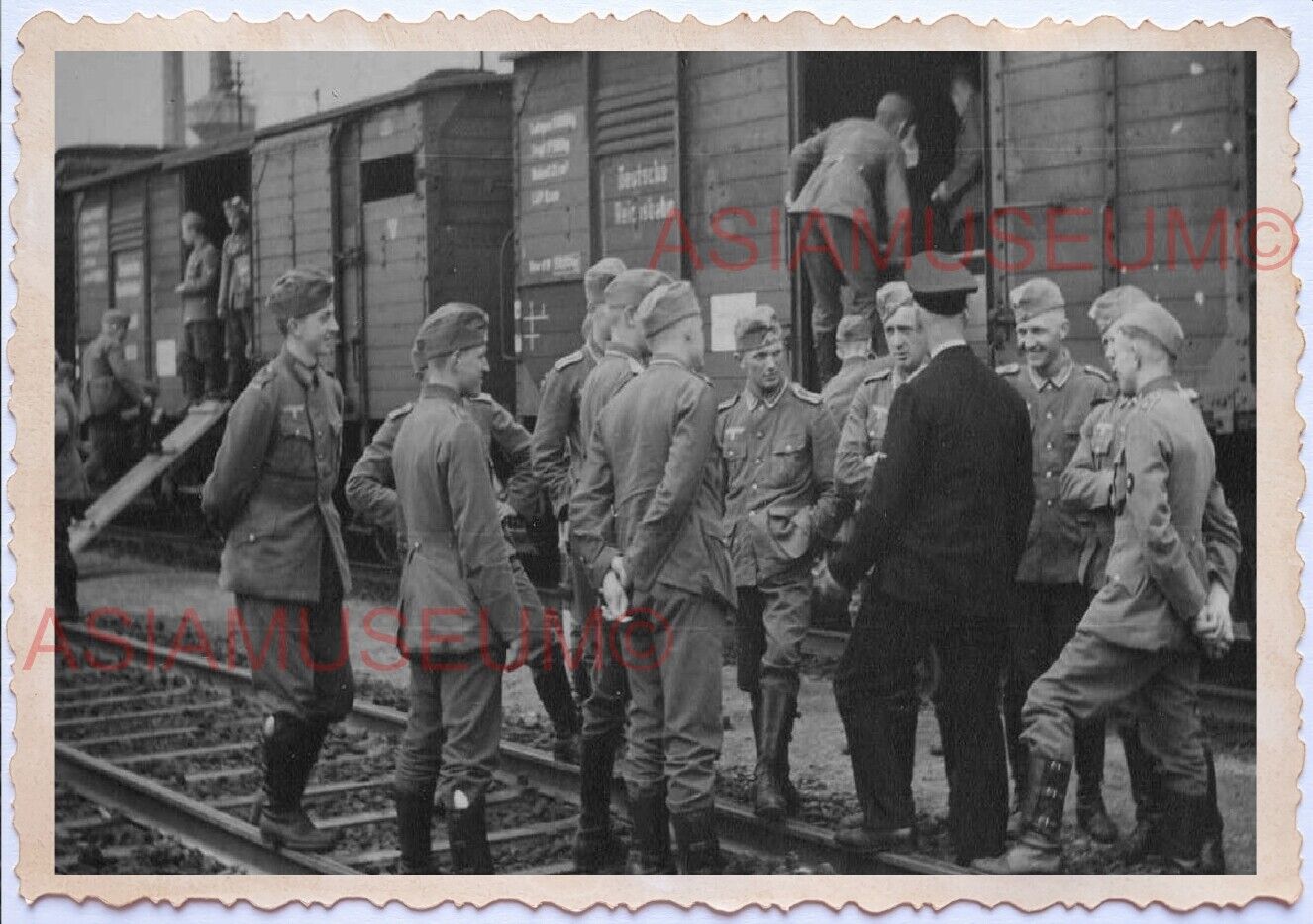 WWii D-DAY NORMANDY ARMY Soldier Train Railway war Wehrmacht Vintage Photo A055