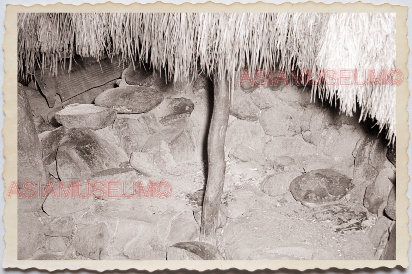 50s PHILIPPINES MANILA MOUNTAIN CAVE HOUSE ROCK LUZON ISLAND Vintage Photo 24262