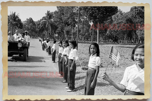 50s Vietnam Indochina USA America French Young Girl Parade War Vintage Photo 813