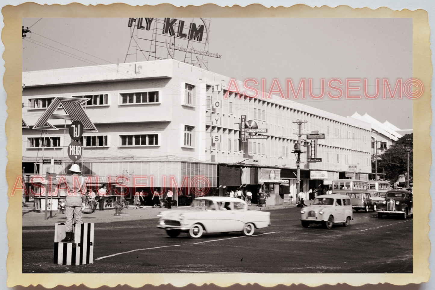 50s THAILAND BANGKOK TRAFFIC POLICE ROAD STREET SCENE SHOP Vintage Photo 36945