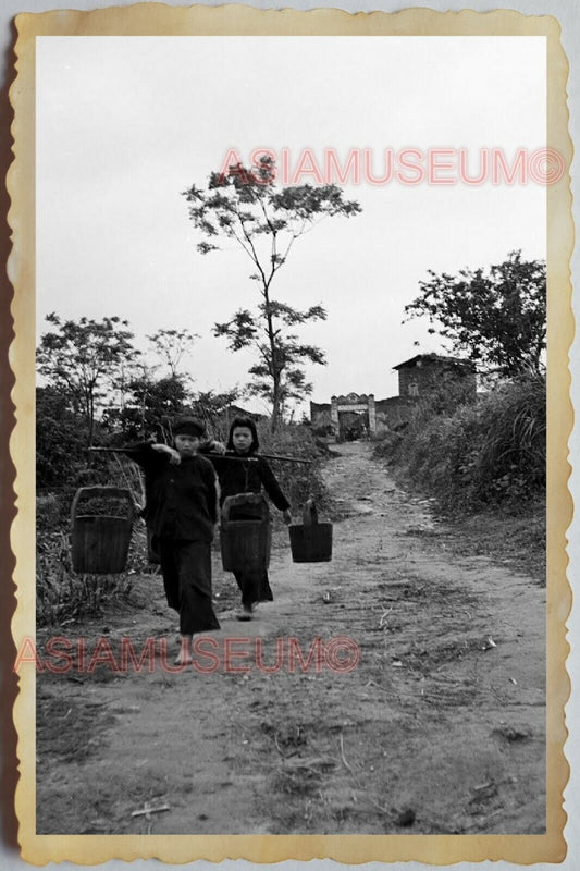 50s Vietnam SAIGON VILLAGE BEAUTIFUL GIRL  WAR ZONE AMERICA Vintage Photo 949