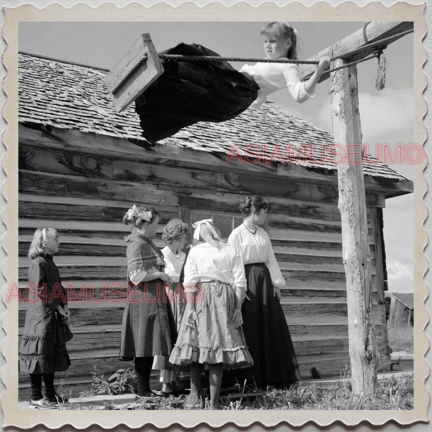 50s VIRGINIA CITY STOREY NEVADA RENO PLAYGROUND CHILDREN VINTAGE USA Photo 9817