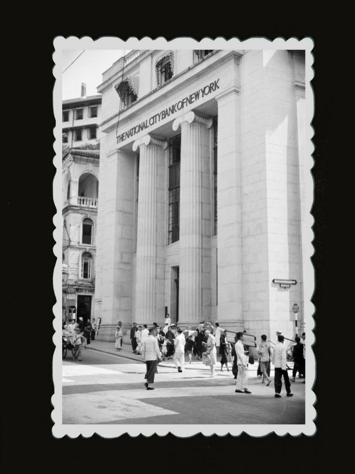 1950s Vintage Hong Kong Photo National City Bank of New York Building Women #414