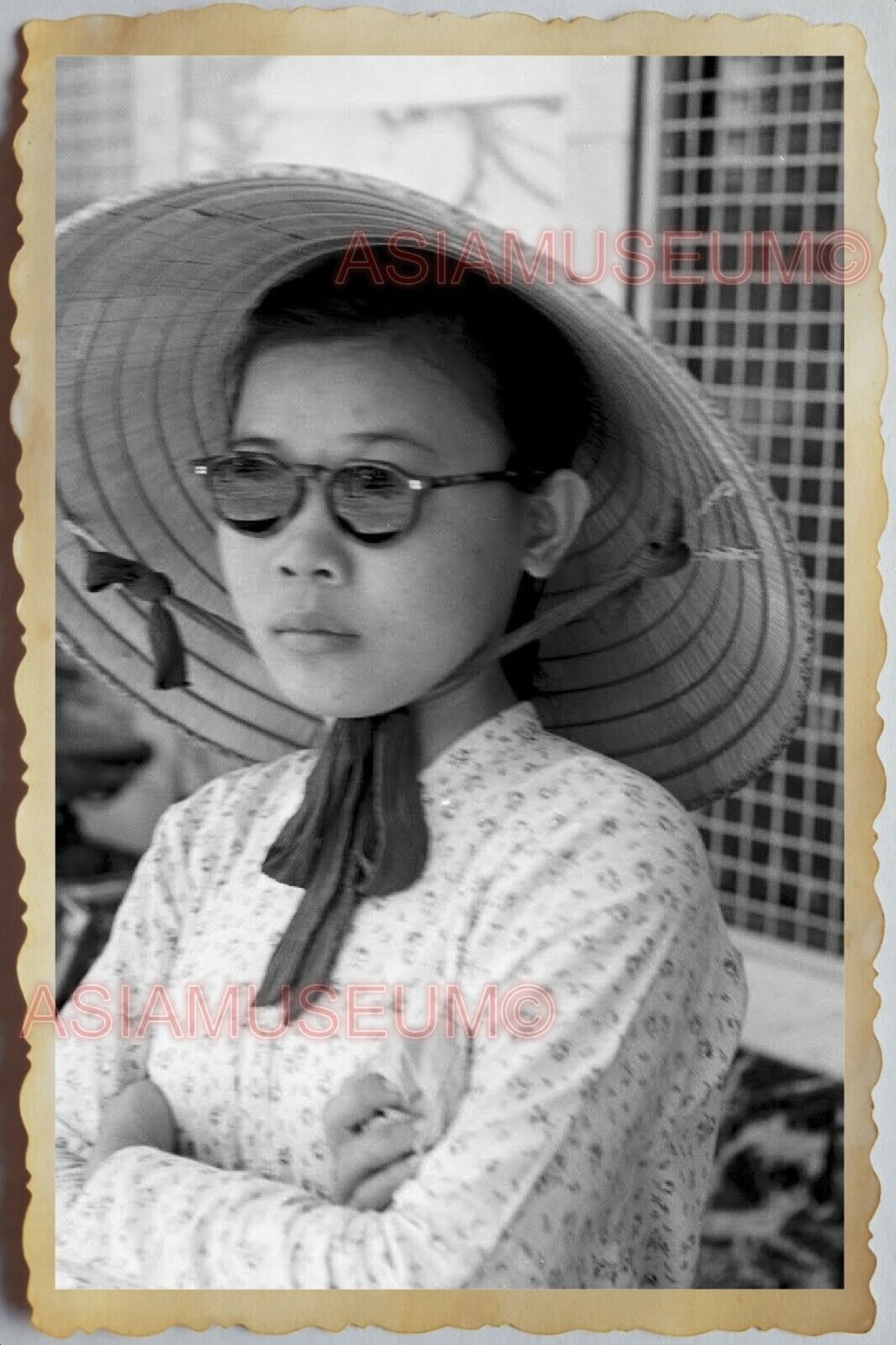 50s Vietnam SAIGON WOMEN BEAUTIFUL YOUNG LADY PORTRAIT DRESS Vintage Photo #802