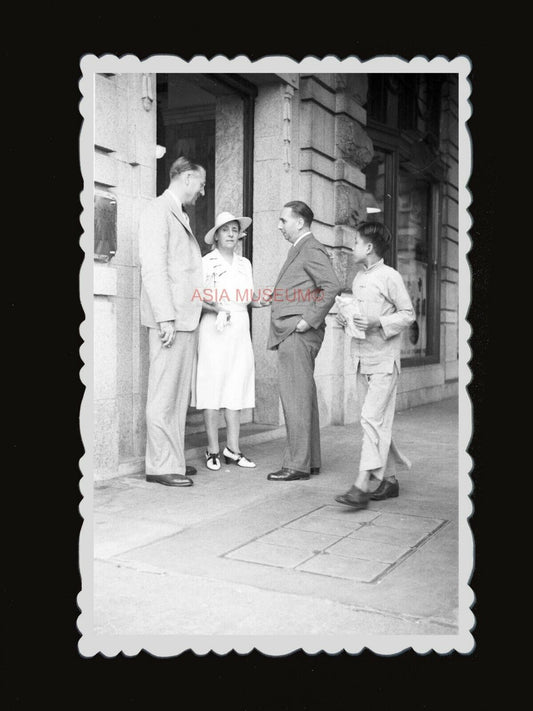 1950s BRITISH COLONY BUILDING STREET YOUNG MAN NEW Vintage Hong Kong Photo #1279