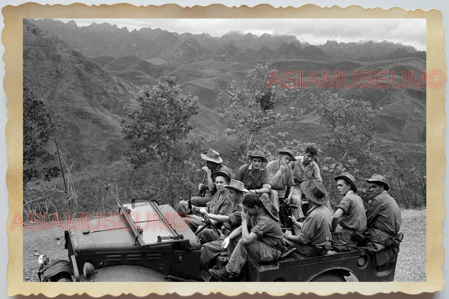 50s Indochina Vietnam Army Soldier Topless Man Truck Gay War Vintage Photo 1125