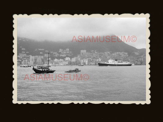 B&W Boat Ship Junk Victoria Harbor The Peak Vintage Hong Kong Photo 香港旧照片 #1943