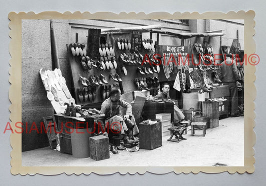 Shoemaker Shoe Market Street Scene Repair Vintage  Hong Kong Photo 香港旧照片 03951