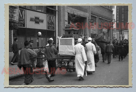 1940s STREET SCENE PARADE PRAY  B&W Vintage China Shanghai Photo #176 中国上海老照片