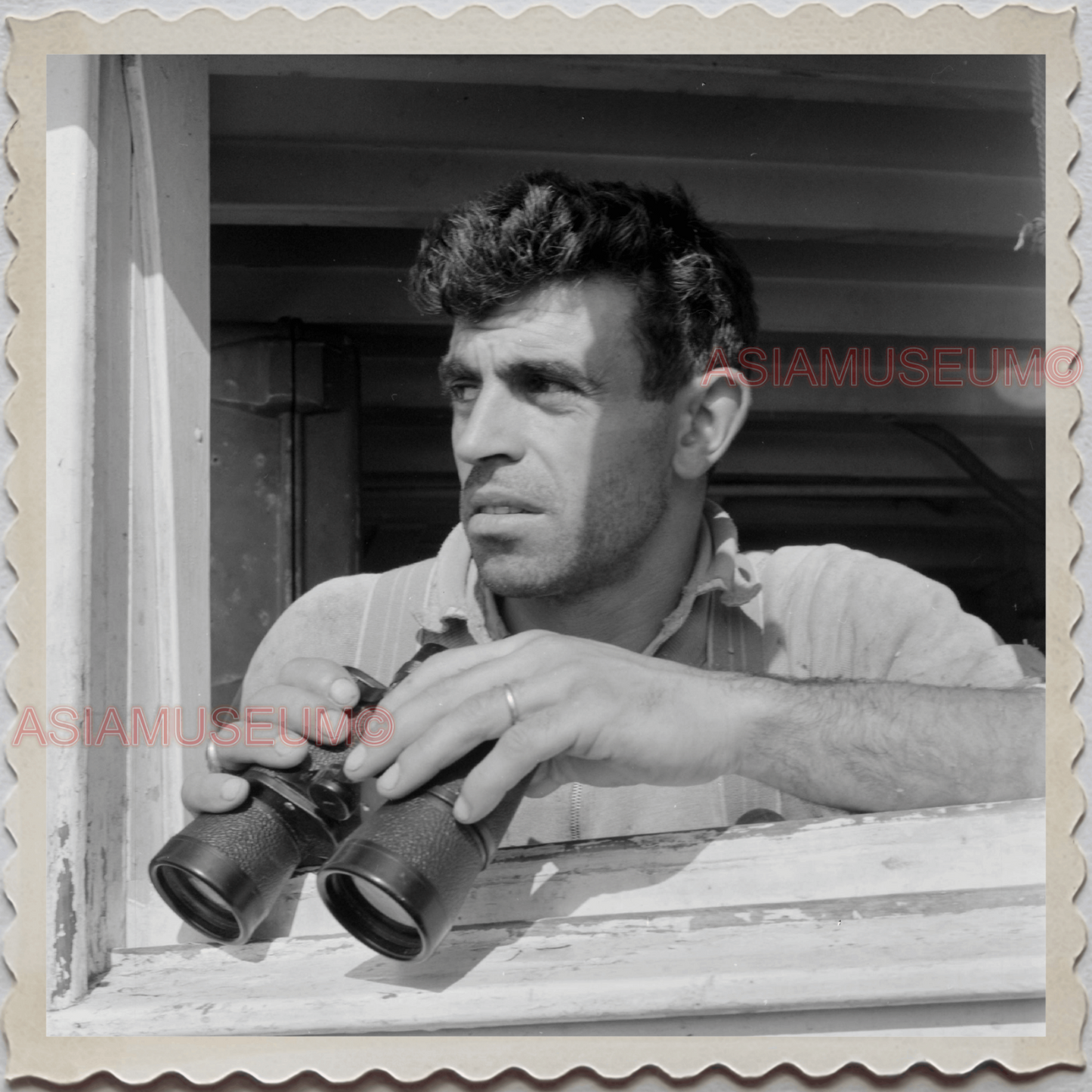 50s GLOUCESTER HARBOR ESSEX MASSACHUSETTS PORTRAIT FISHERMAN OLD USA Photo 8340