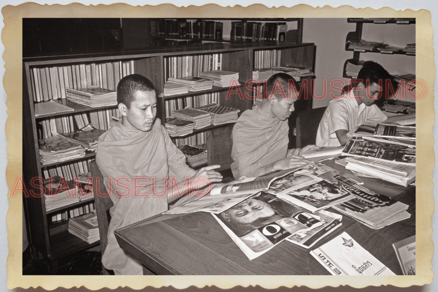 50s THAILAND BANGKOK BUDDHIST MONK LIBRARY MAGAZINE BOOKS Vintage Photo 30402