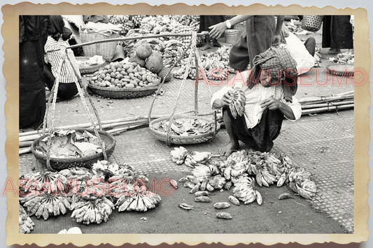 40s WW2 Vietnam MARKET WOMEN LADY SELLER BANANA BASKET FRUIT Vintage Photo 26610