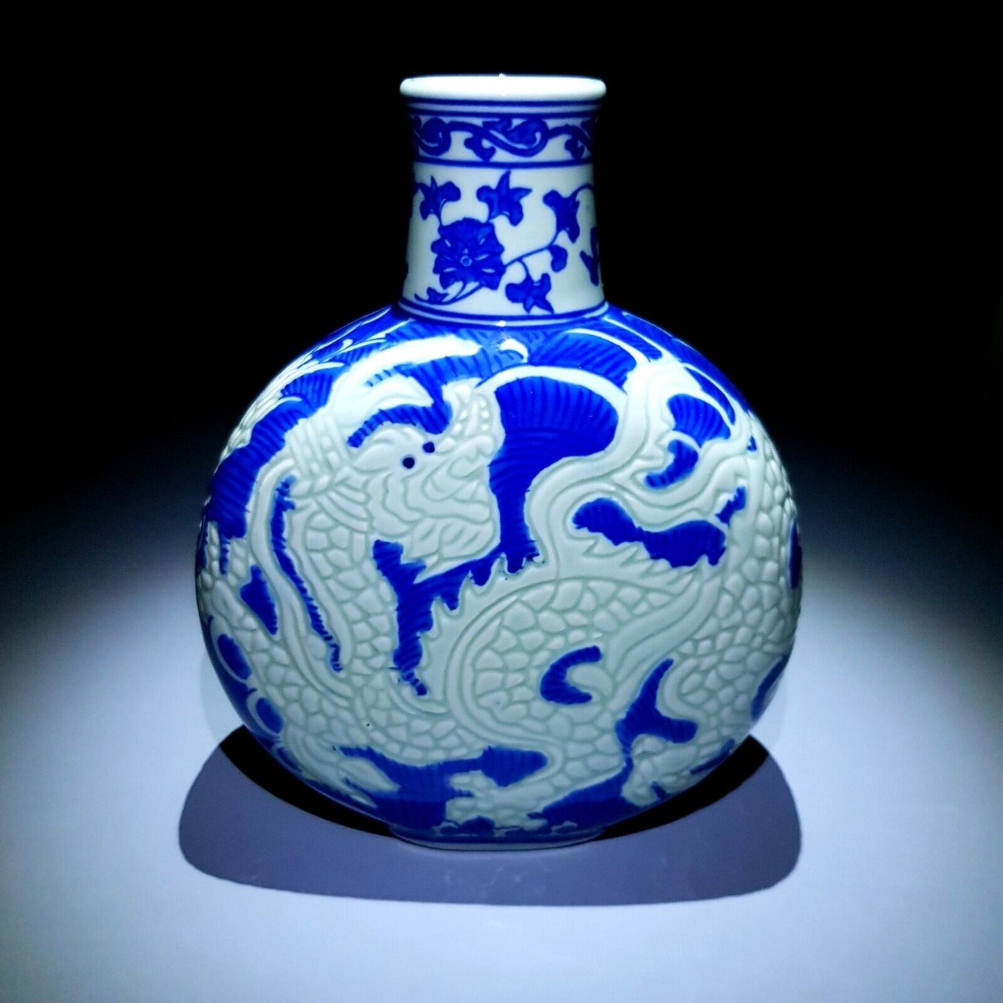 Chinese Antique 17th C Qing Dynasty DRAGON VASE Glaze Blue and White Porcelain