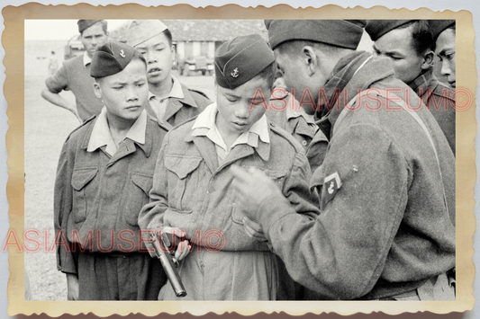 40s WW2 Vietnam GUERILLA ARMY SOLDIER RECRUIT WAR BASE CAMP Vintage Photo 28923