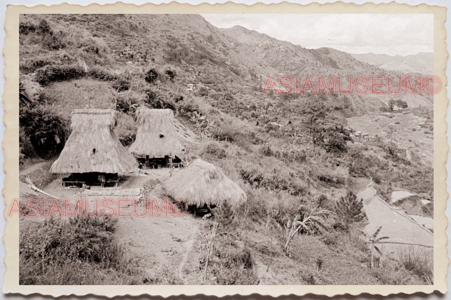 50s PHILIPPINES MANILA LUZON MOUNTAIN TRIBE HOUSE HUT CAMP Vintage Photo 24296