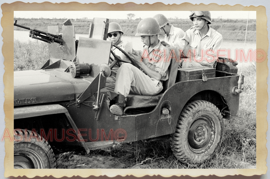 40s WW2 Vietnam FRENCH SOLDIER ARMY JEEP ARMORED MACHINE GUN Vintage Photo 27682