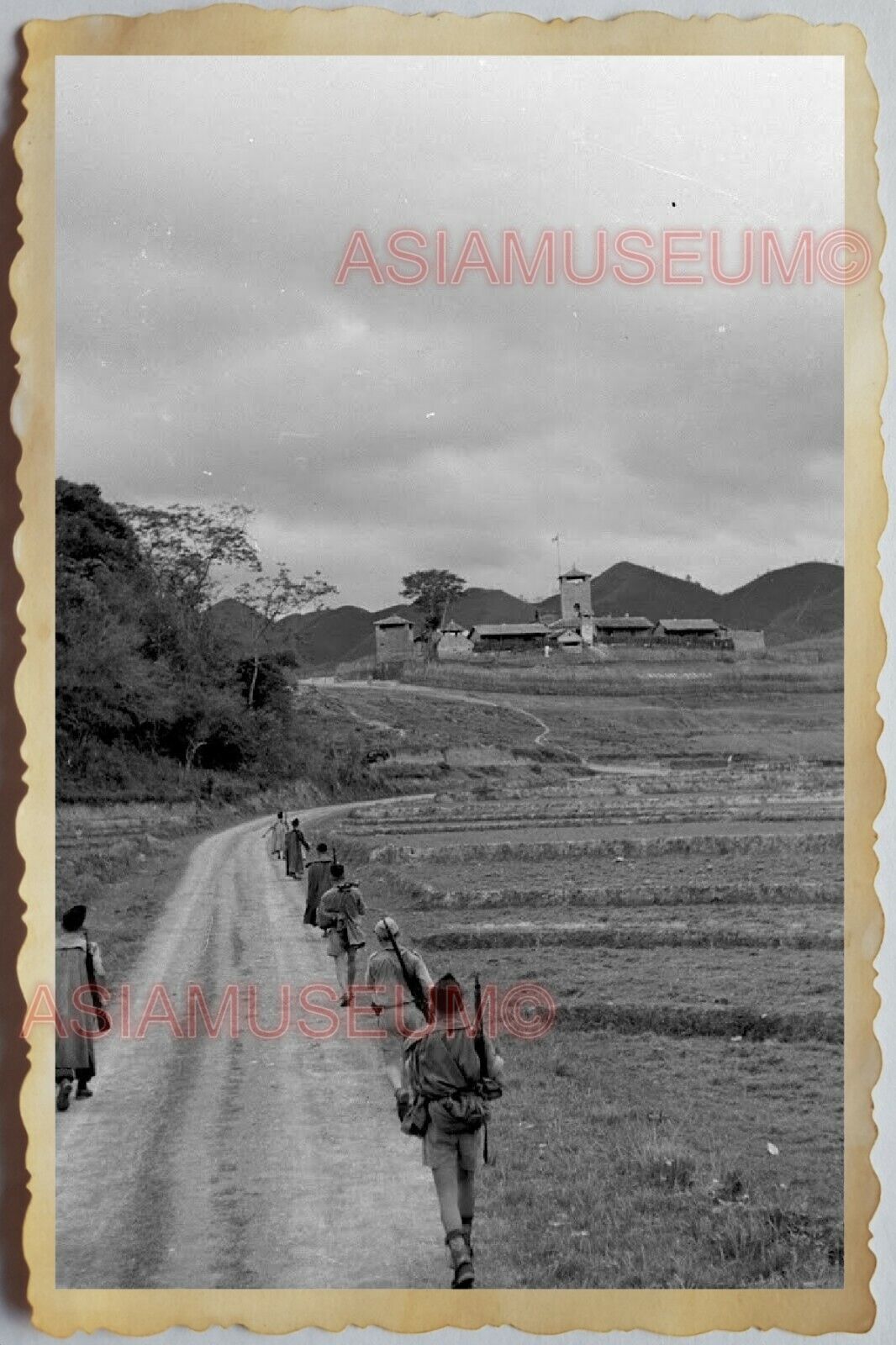 50s Vietnam SAIGON JUNGLE PATROL GUARD VILLAGE ARMY GUN FIRE Vintage Photo 549