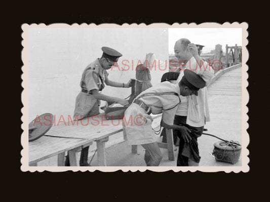 Police Immigration Search Weapons Border  Old Hong Kong Photograph 香港旧照片 #3101