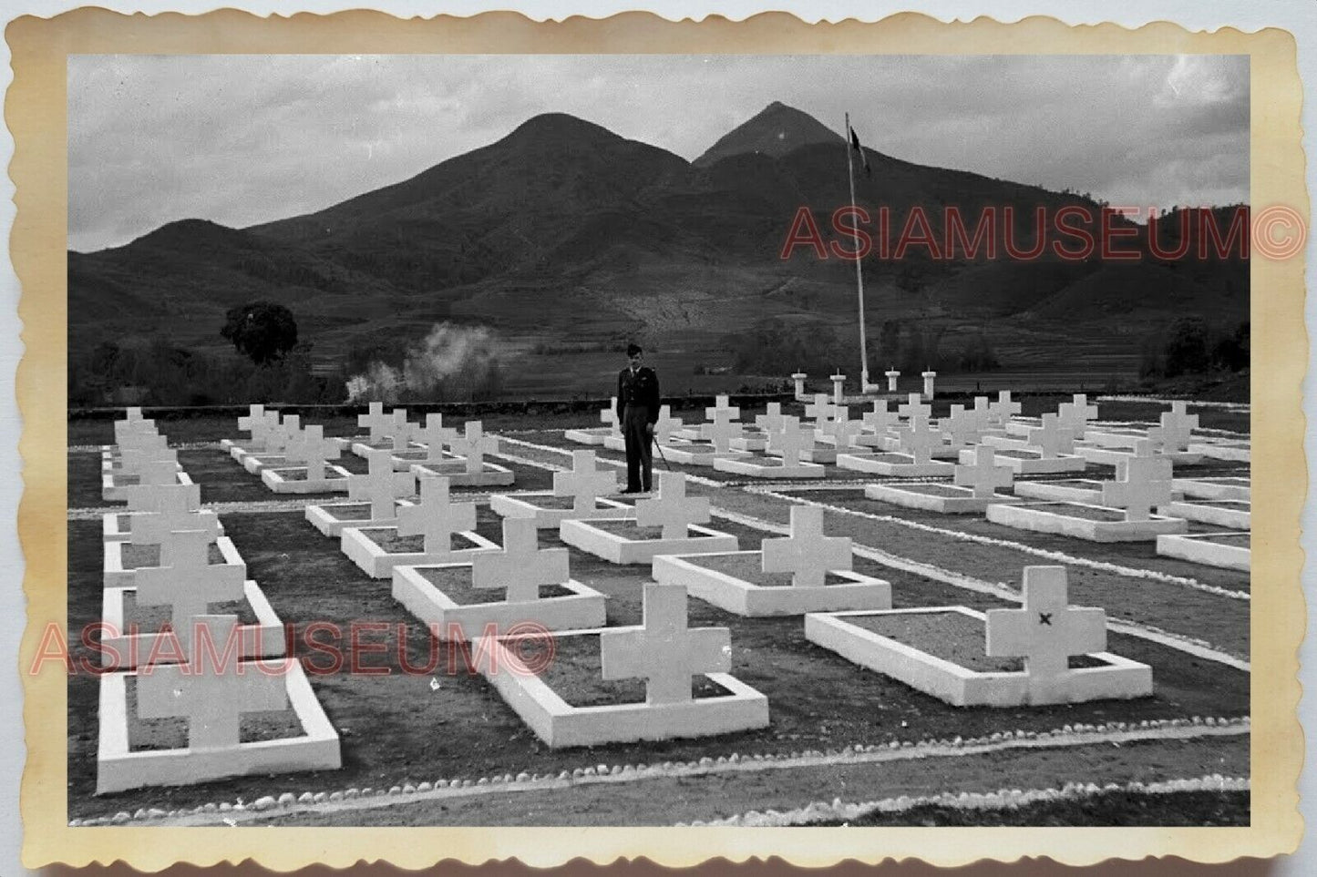 50s Vietnam SAIGON CEMETERY TOMBSTONE ARMY SOLDIER FRENCH USA Vintage Photo 1691