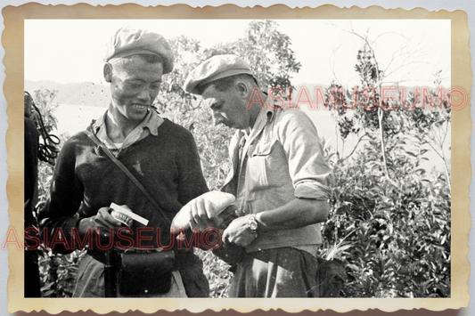 40s WW2 Vietnam FRANCE FRENCH COMMANDO USA PISTOL ARMY OLD Vintage Photo 25870