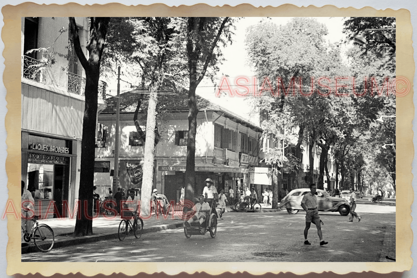 40s WW2 Vietnam HANOI STREET SCENE ROADSIDE CAFE RESTAURANT VINTAGE Photo 26580