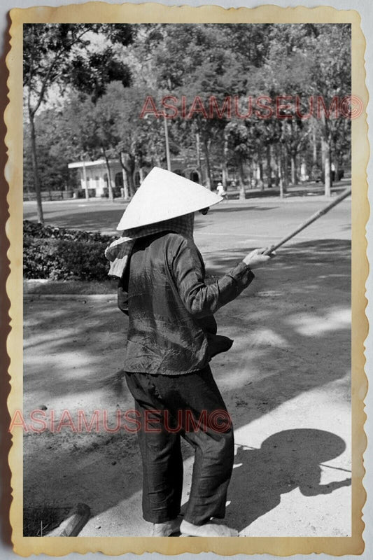 40s Vietnam War SAIGON HO CHI MINH STREET STRAW HAT WOMEN  Vintage Photo 1274