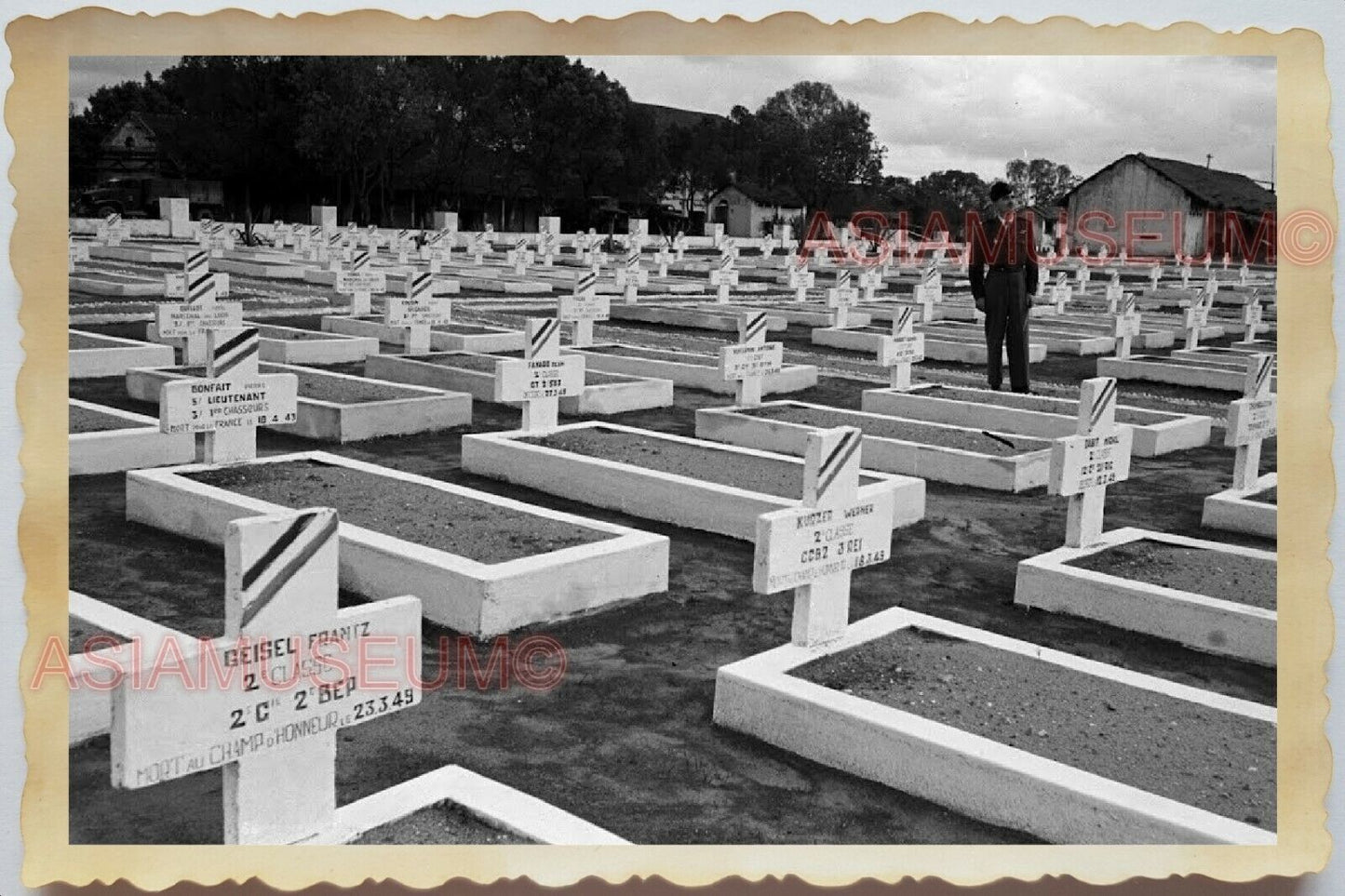 50s Vietnam Indochina Saigon Ho Chi Minh Cemetery Army Soldier Vintage Photo 553