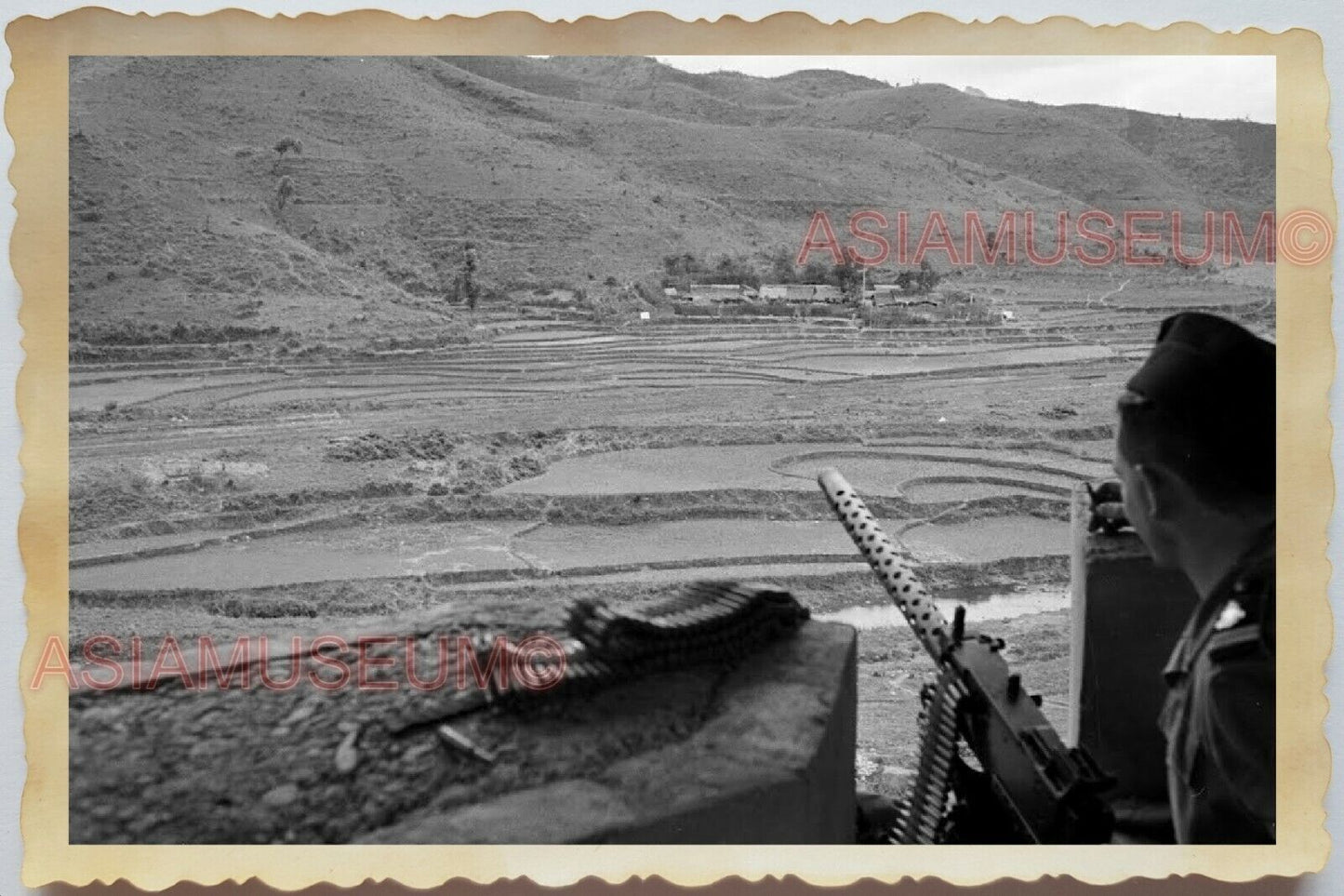 50s Vietnam War Mountain Army Soldier Machine Gun Battle  Vintage Photo #1046