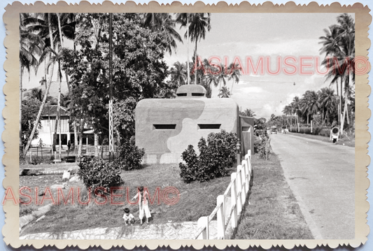 WW2 Village House Boys Children Bunker Shelter War Vintage Singapore Photo 27052