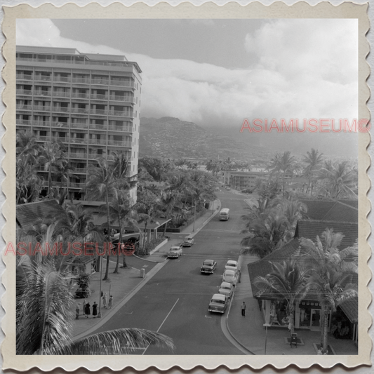 50s HAWAII OAHU HONOLULU WAIKIKI STREET SCENE BUS VINTAGE AMERICA USA Photo 8185