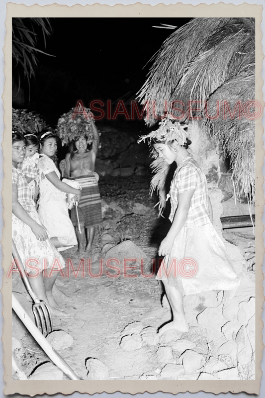 50s PHILIPPINES LUZON TRIBE GIRL LADY DANCING TATTOO TOPLESS Vintage Photo 24393