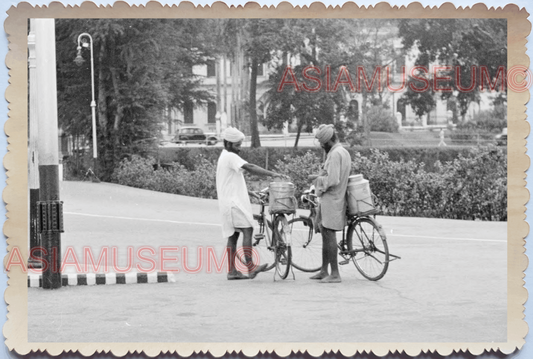 WW2 Street Bicycle India Sikh Turban British Lamp Vintage Singapore Photo 17592