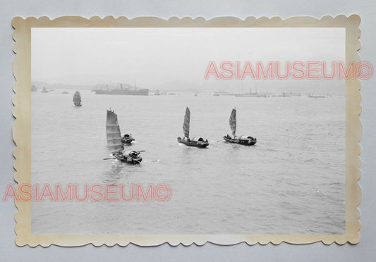 HARBOR BOAT HOUSE CHINESE JUNK SAIL SHIP B&W VINTAGE HONG KONG Photo 29035 香港旧照片