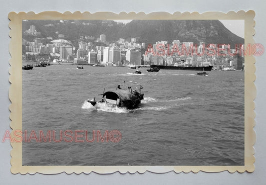 VICTORIA HARBOR THE PEAK VIEW BOAT JUNK SHIP HONG KONG VINTAGE Photo 22993 香港旧照片