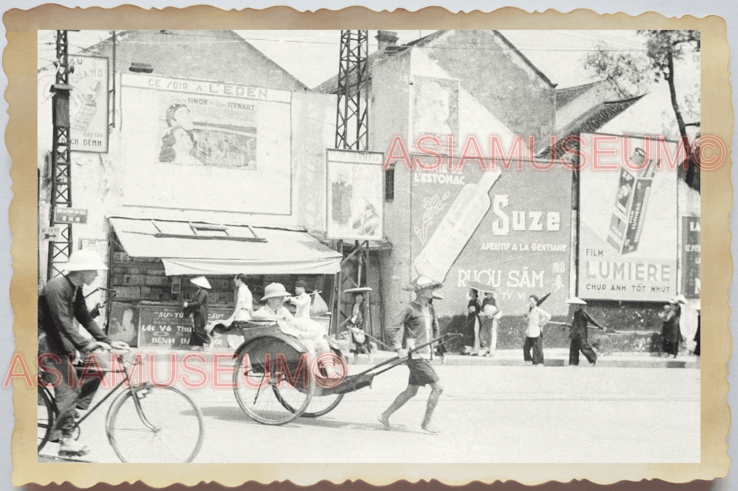 40s WW2 Vietnam INDOCHINA SUZE ROAD RICKSHAW SHOP STREET MAN Vintage Photo 04204