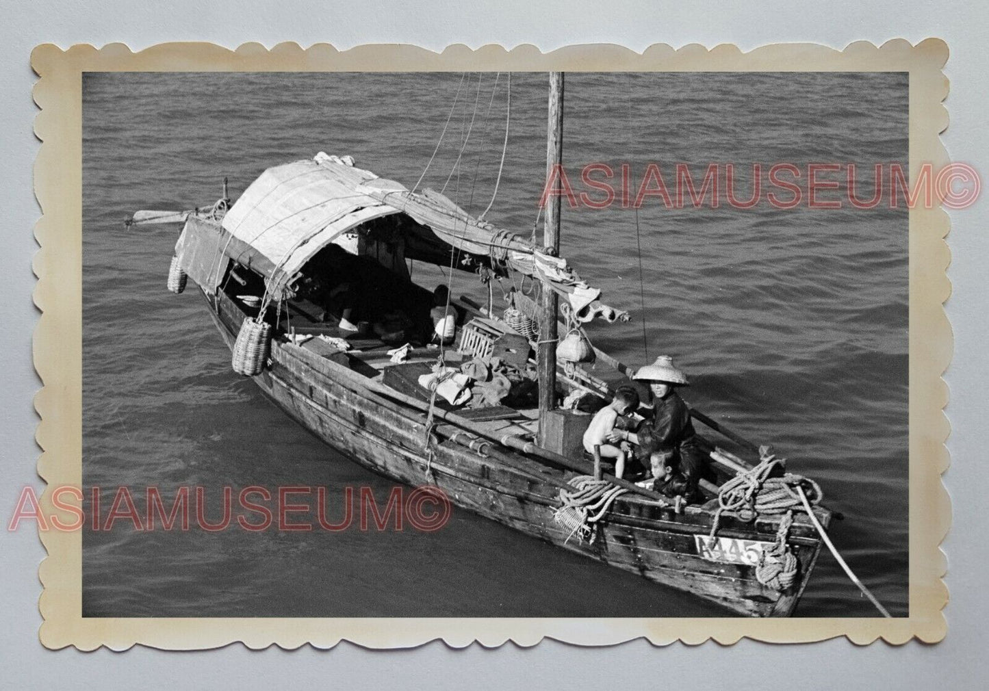 1940s SAMPAN BOAT HARBOR CHINESE JUNK SAIL VINTAGE HONG KONG Photo 18356 香港旧照片