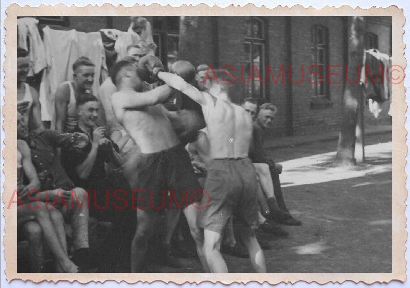 WWii D-DAY NORMANDY EUROPE ARMY SOLDIER Field Training Fight Boxing Photo A30