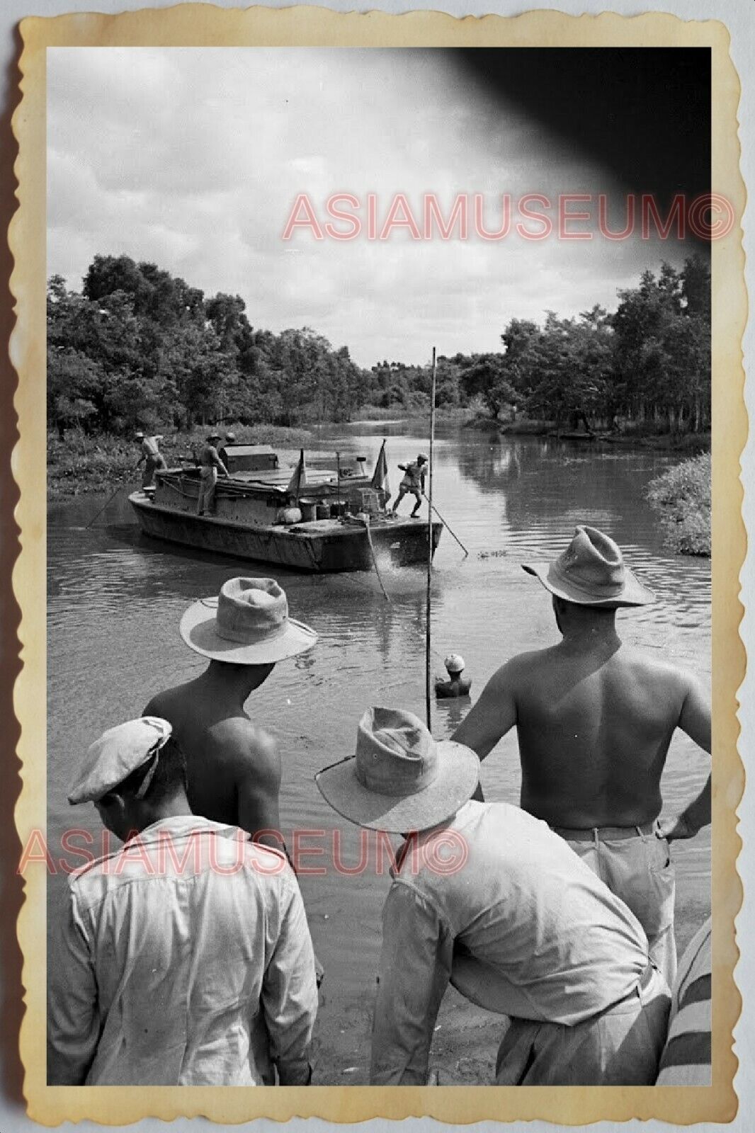 50s Vietnam SAIGON HOUSE ARMY SOLDIER TOPLESS MAN GAY SMOKING Vintage Photo 456