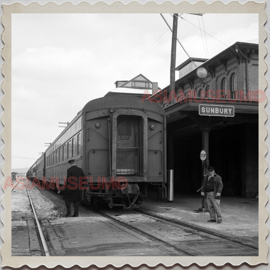 50s SUNBURY NORTHUMBERLAND PENNSYLVANIA TRAIN STATION BW VINTAGE USA Photo 11186