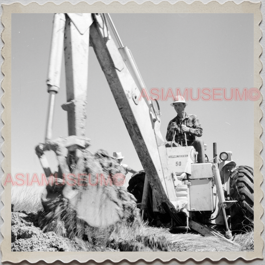 50s GREAT FALLS MONTANA CASCADE COUNTY MISSOURI RIVER MAN VINTAGE USA Photo 9463