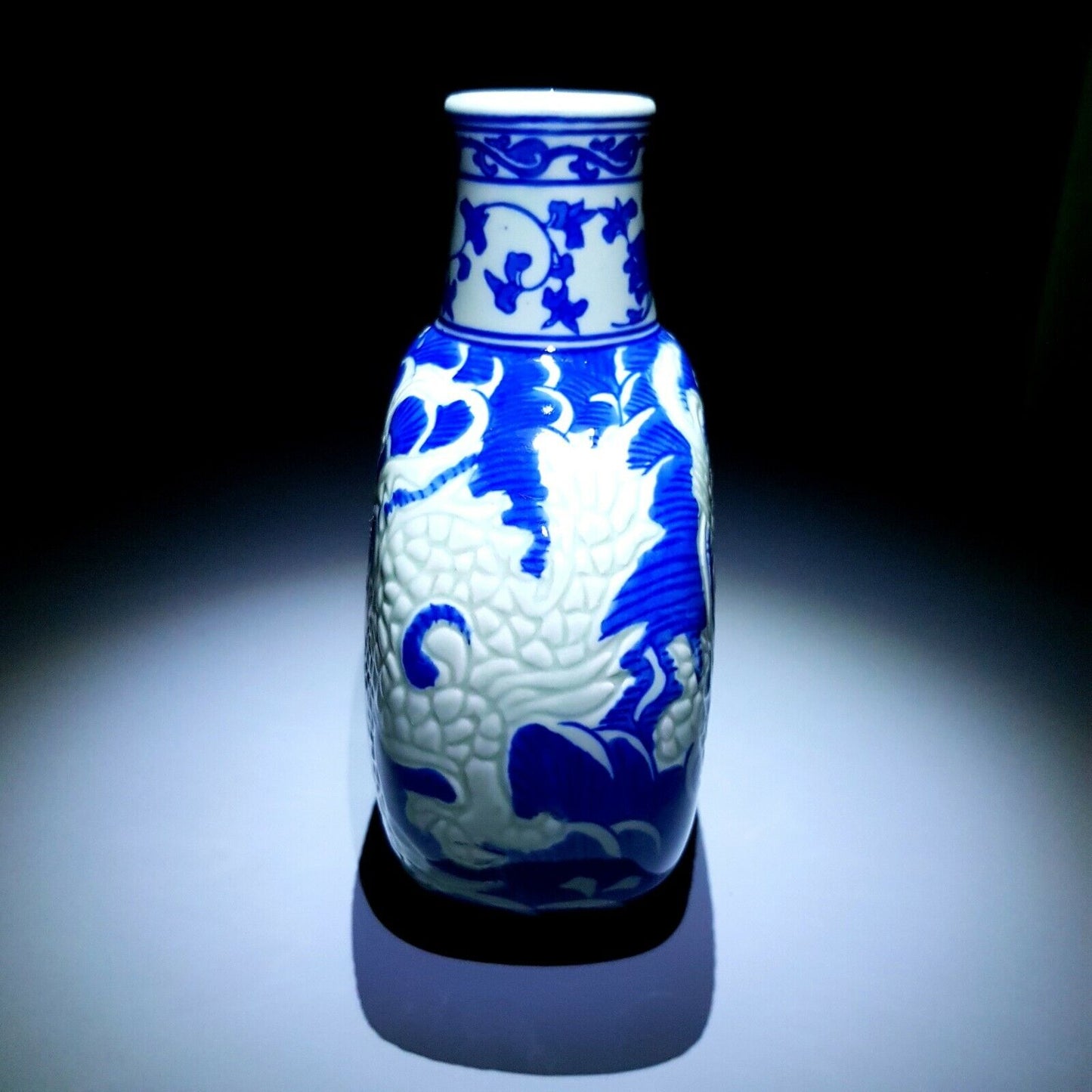 Chinese Antique 17th C Qing Dynasty DRAGON VASE Glaze Blue and White Porcelain