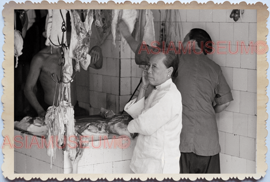 WW2 WAR SYNACOCOE STREET SCENE Women BUTCHER SHOP Vintage Singapore Photo 17774