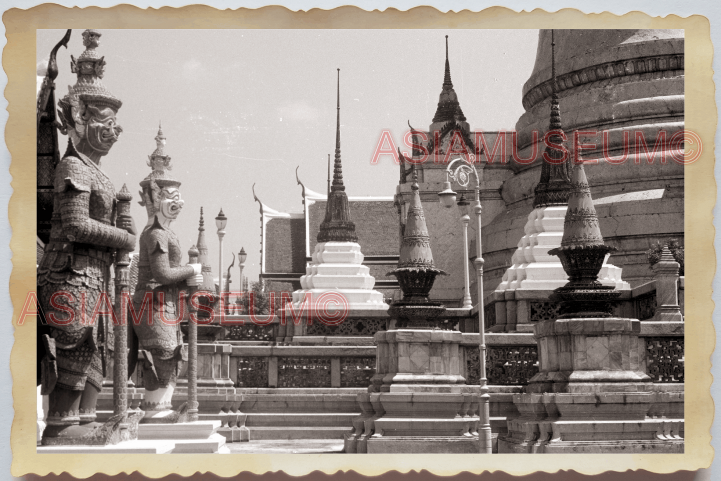 50s THAILAND BANGKOK WAT PHRA KAEW EMERALD BUDDHA TEMPLE GOD Vintage Photo 28099