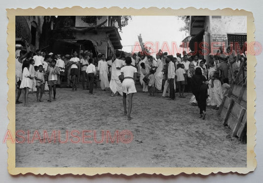 1940s Calcutta GANGES HOLY RIVER DEVOTEE PRAY TEMPLE Vintage INDIA Photo #1121