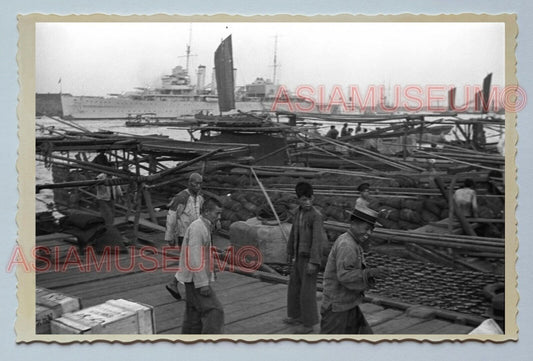 WW2 LABORER HARBOR BRITISH WARSHIP Vintage China SHANGHAI Photo #3677 中国上海老照片